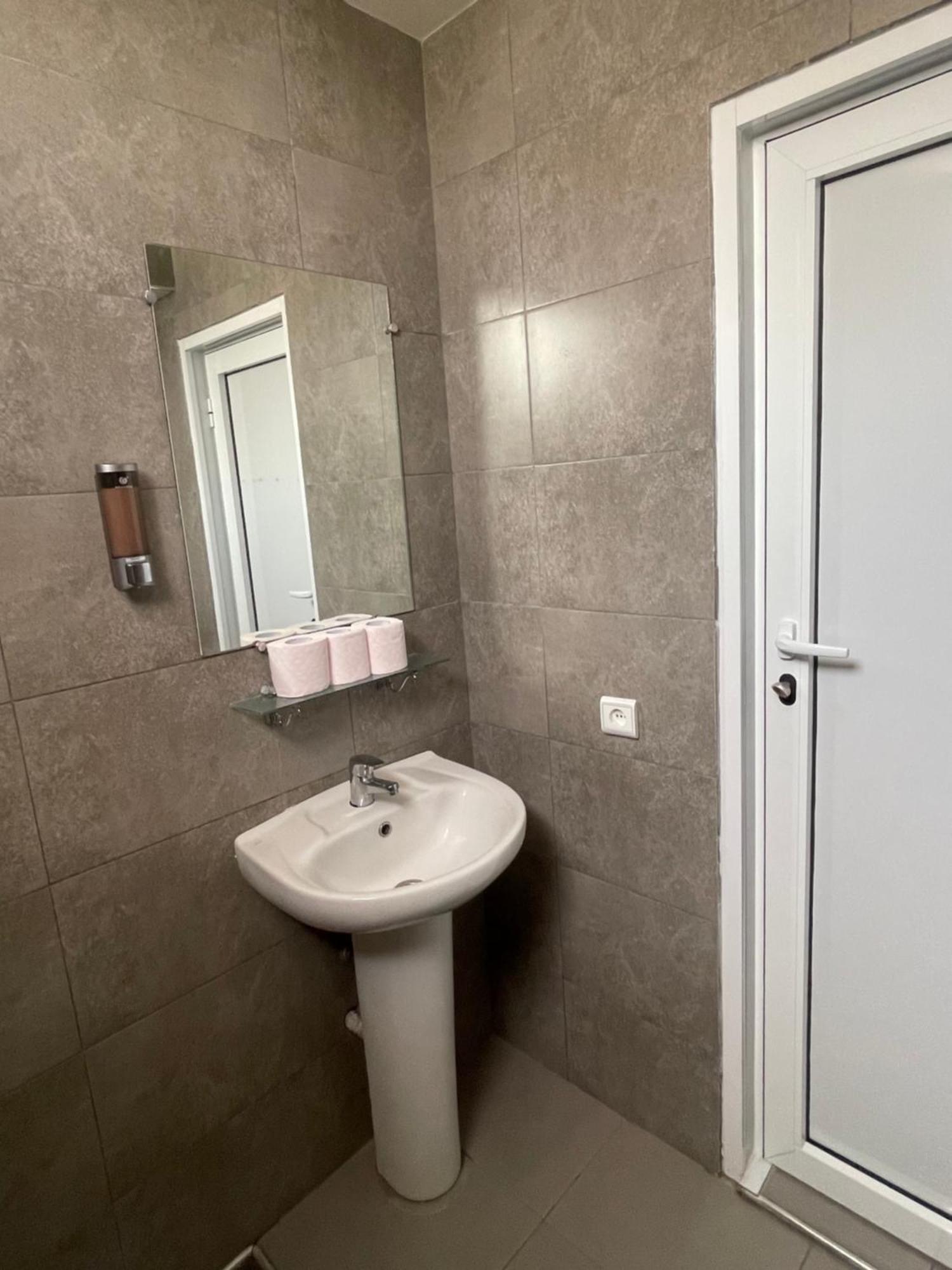 Appartement Residence Yassmina Tangier Bagian luar foto